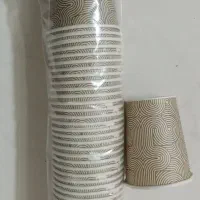 پلاستیک و سفره و لیوان