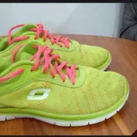 کتونی اسکیچرز اصل