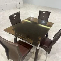 میز ناهار خوری ۴نفره
