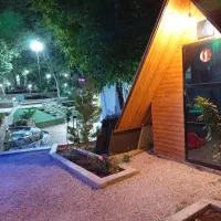 استخدام نیرو در باغ رستوران سایبان