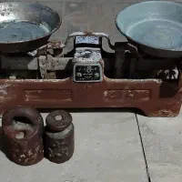 ترازو دوکفه ای قدیمی