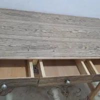 میز چوبی