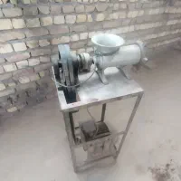 چرخ گوشت قدیمی سالم سالم