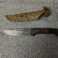 چاقو با غلاف چرم