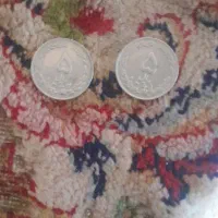سکه ۵ هزاری قدیمی جمهوری اسلامی