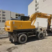 بیل مکانیکی چرخ لاستیکی هیوندا ۱۷۰ مدل ۲۰۱۰