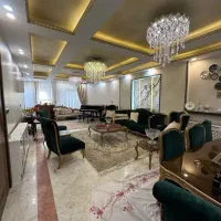 ۷۶متری/ فول امکانات /بام تهران /خوش نقشه/زیر قیمت