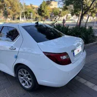 دنا پلاس توربو ۶دنده ۱۴۰۱ فول درحدصفر