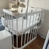 تخت کنار مادر مناسب سیسمونی