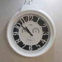 ساعت دیواری سفید