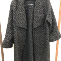 تعدادی لباس که بعضیاش کلا دو سه بار استفاده شده