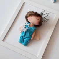 قاب عروسکِ پسرانه برای سیسمونی