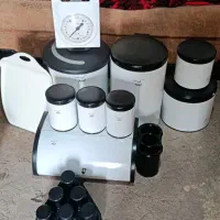 سرویس آشپزخانه کاملا نو کارتن ندارد