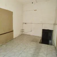 مغازه-20-متری-بر-خیابان-با-زیرزمین