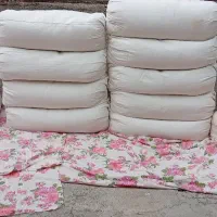 سیزده عدد متکا