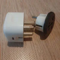 اداپتور یا سری شارژر ایفون
