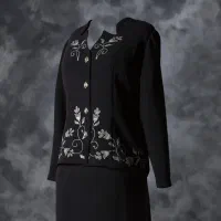 نقاشی روی انواع لباس مجلسی و غیره