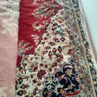 فرش قرمز