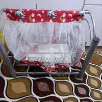 گهواره فلزی