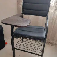 صندلی فلزی تشک چرم