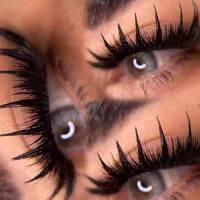 تخفیف خدمات اکستنشنابرو و مژه و ناخن
