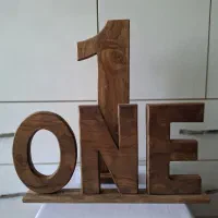 دکور چوبی عدد1و ONE، چوب روس ،مناسب آتلیه و جشنها