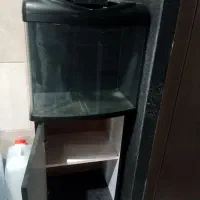 آکواریوم دلسا وکمدچوبی زیرش