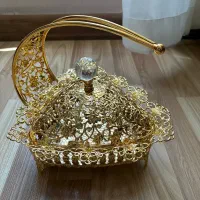 شکلات خوری بسیار زیبا کاملا سالم