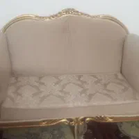 مبل نیمه سلطنتی