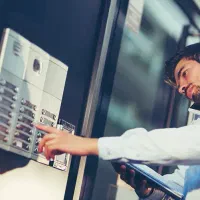 نصب و تعمیرات تخصصی ایفون تصویری تضمینی