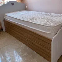 تخت یک نفره