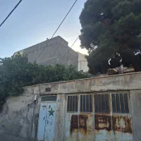 خانه ی کلنگی در منطقه ییلاقی کمرد جاجرود