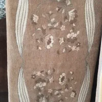 سه عدد پشتی قدیمی‌
