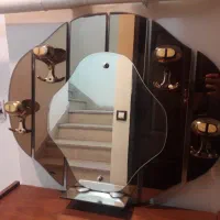 آینه دیواری و چوب رختی