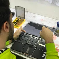 کلیه خدمات لپ تاپ و PC  در زرین شهر و حومه