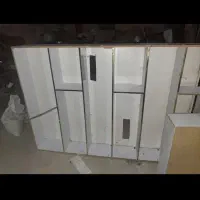 فروش سه عدد قفسه و یک میز