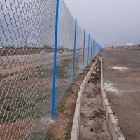 ۱۱۱ فنس کشی باغبانی دیوارکشی چاله کندن