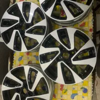 رینگ‌ ساینا،سهند رخ مشکی و کفپوش 5 بعدی