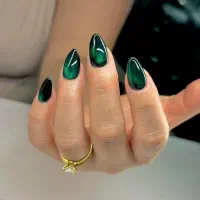 تخفیف هفتگی برای کاشت ناخن