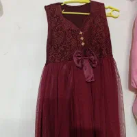 تعدادی لباس دخترانه و پسرانه