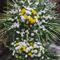 پایه گل و تاج گل ترحیم ۱.۵۰۰