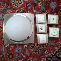 چراغ سقفی وکلید پریز
