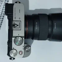 دوربین عکاسی SONY A7C لنز ۵۰فیکس ۱.۸