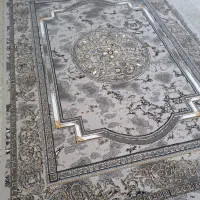 با چهار شعبه ی فعال در تهران، کرج، همدان.  فرش