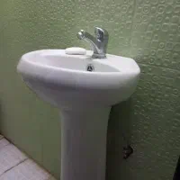 ترکیدگی لوله آب  فاضلاب ونشت یابی  نصب و تعمیر شیر