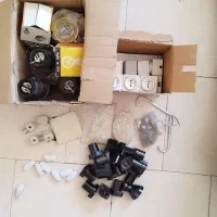 تعدادی قطعات برقی