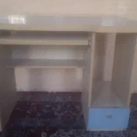 میز کامپیوتر و تحریر