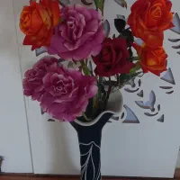 گل و گلدان