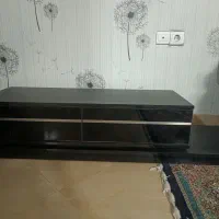 فروش میز تلویزیون سالم و تمیز ( فوری)