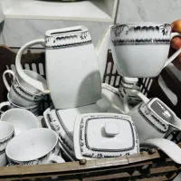 فنجون و قوری و قندان و سوپ خوری